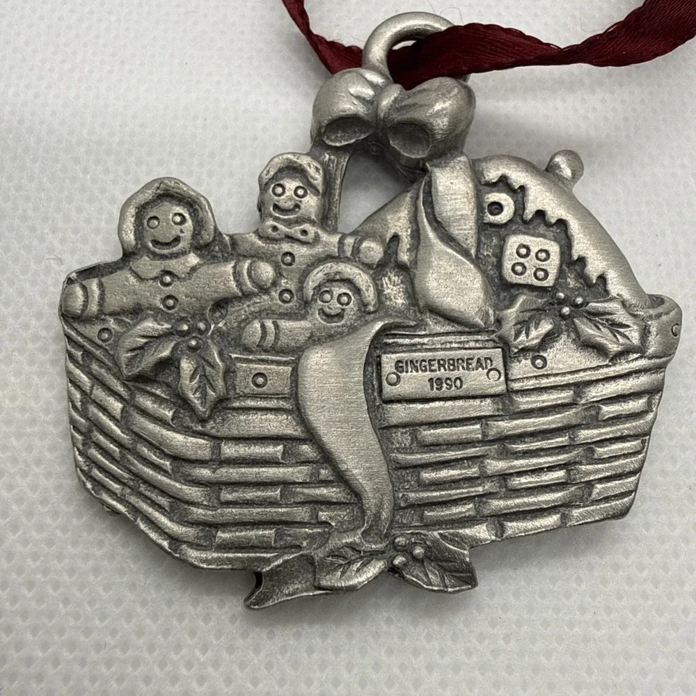 Longaberger 1996 Gingerbread Basket Pewter Christmas Ornament Tie On